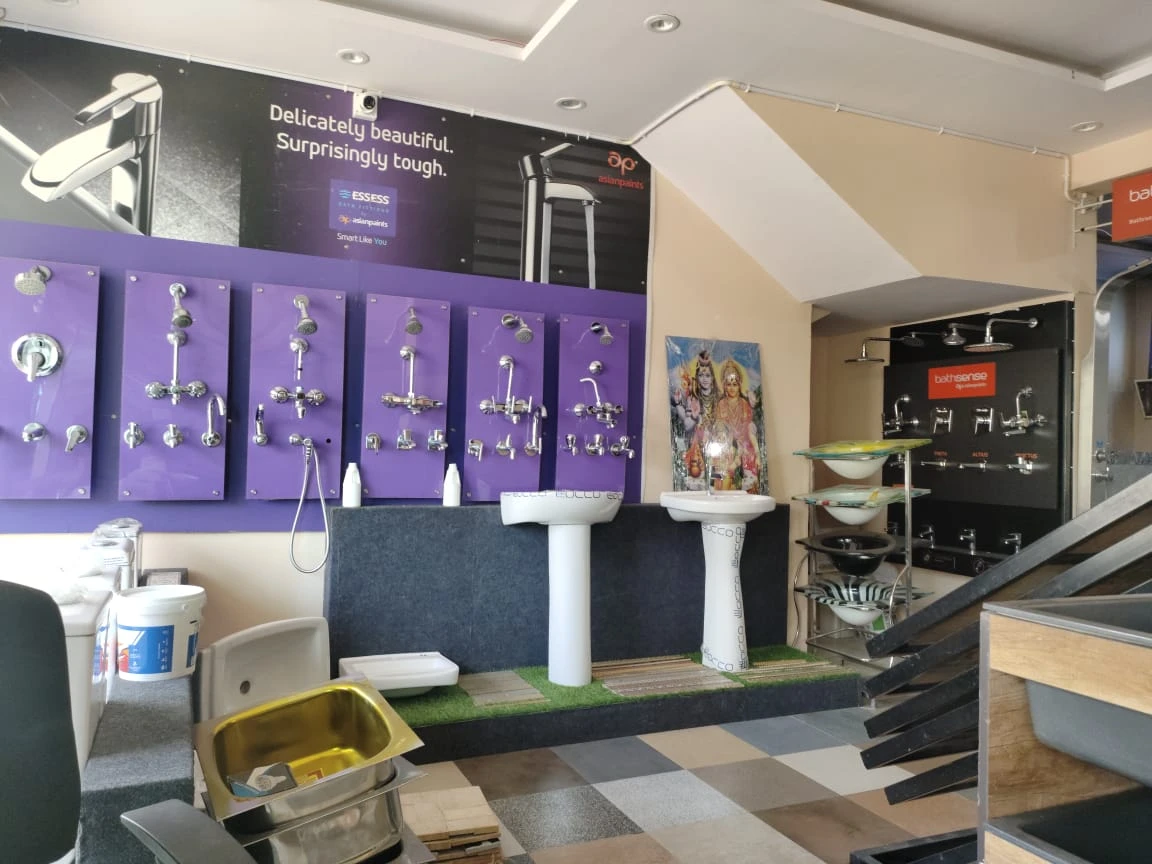 MMM CERAMICS AND HARDWARE