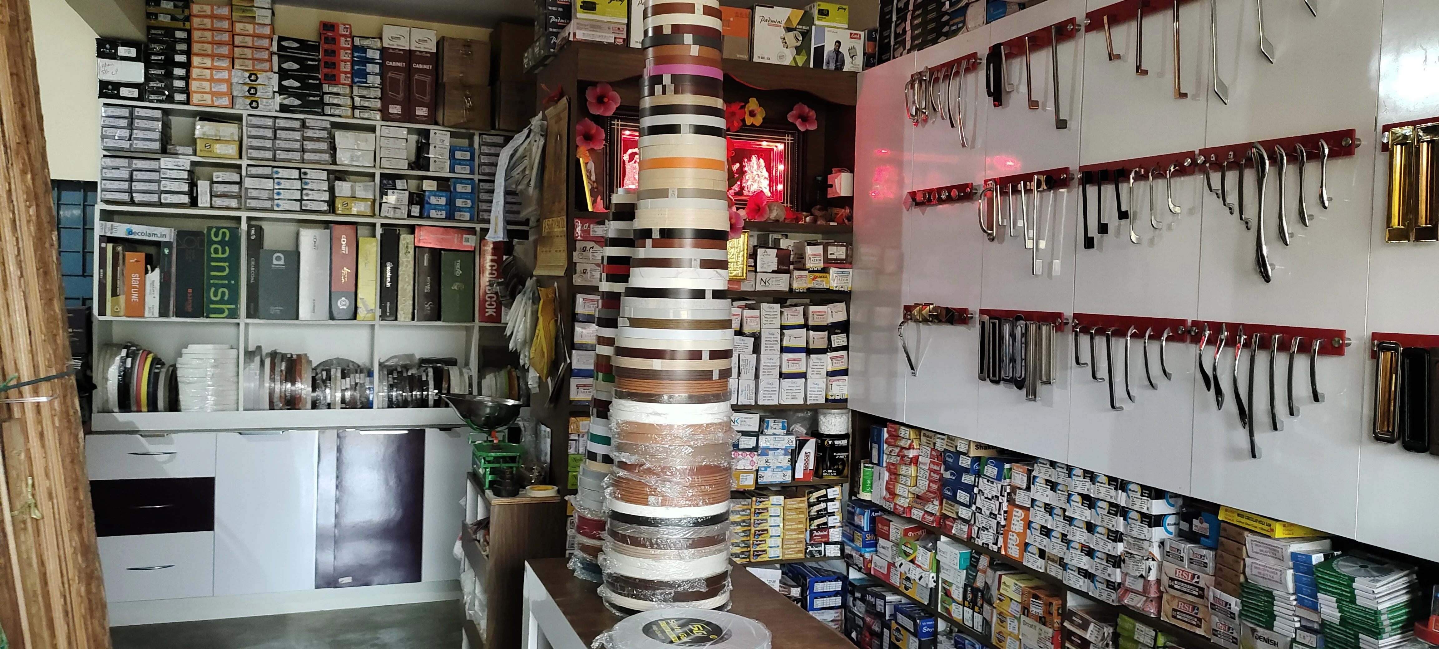 SLV GLASS PLYWOODS & HARDWARE